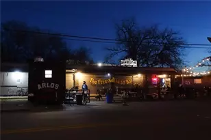 2413 E 9th St, Austin, TX 78702 - Photo 35