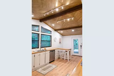 17307 E Darleen Drive, Leander, TX 78641 - Photo 9