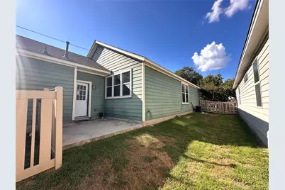 1020 Nevarez, Kyle, TX 78640 - Photo 21