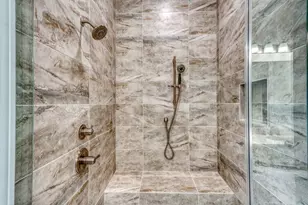 105 Amiata Dr, Horseshoe Bay, TX 78657 - Photo 11