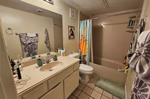 501 W 26th St, Austin, TX 78705 - Photo 13