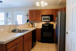 800 Debra Dr, Taylor, TX 76574 - Photo 7