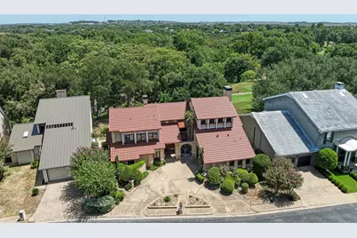 10909 Legends Lane, Austin, TX 78747 - Photo 3