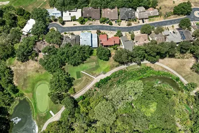 10909 Legends Lane, Austin, TX 78747 - Photo 39