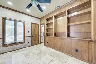 10909 Legends Ln, Austin, TX 78747 - Photo 17