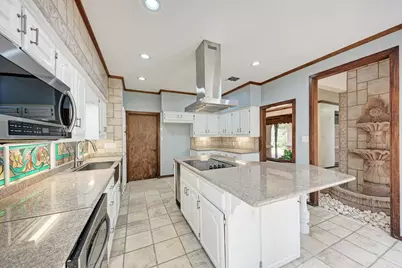 10909 Legends Lane, Austin, TX 78747 - Photo 11