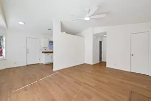 9600 Sugar Hill Dr, Austin, TX 78748 - Photo 5