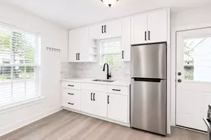 3211 Tom Green St, Austin, TX 78705 - Photo 3