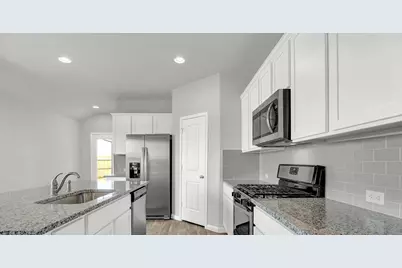 480 Globe Mallow Circle, Kyle, TX 78640 - Photo 5