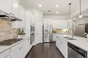 5433 Texas Bluebell Dr, Spicewood, TX 78669 - Photo 11