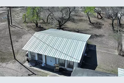 1111 E Avenue D Avenue, Kingsville, TX 78363 - Photo 3