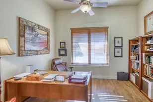 1621 Legends Pkwy, Kingsland, TX 78639 - Photo 15