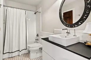 404 W 41st St, Austin, TX 78751 - Photo 35
