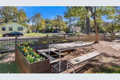404 W 41st Street, Austin, TX 78751 - Photo 5