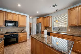 2917 Laurel Grove Way, Round Rock, TX 78681 - Photo 5
