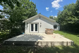 403 Lizzie St, Taylor, TX 76574 - Photo 25
