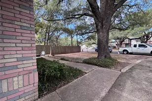 7407 Shadow Hill Dr, Austin, TX 78731 - Photo 3