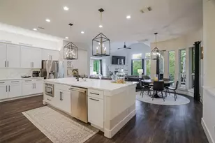 7412 Doswell Ln, Austin, TX 78739 - Photo 11