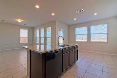 6501 Wolf Pack Drive, Pflugerville, TX 78660 - Photo 9
