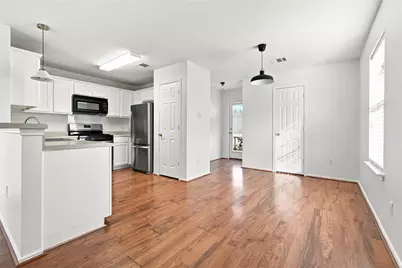437 Haupt, Kyle, TX 78640 - Photo 5