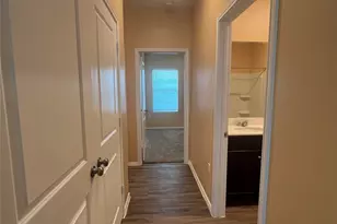 6021 Eden Dr, Austin, TX 78747 - Photo 13
