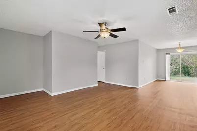 6204 Shadow Bend, Austin, TX 78745 - Photo 9