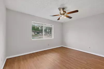 6204 Shadow Bend, Austin, TX 78745 - Photo 13
