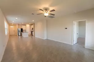 6310 Wolf Pack Dr, Pflugerville, TX 78660 - Photo 15
