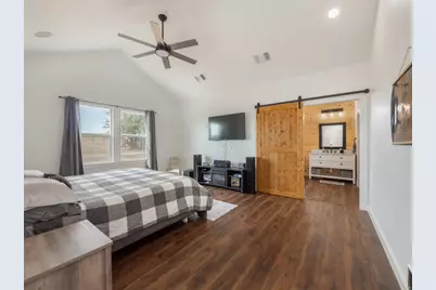 105 Mesa Grande Court, Marble Falls, TX 78654 - Photo 23