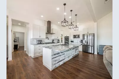 105 Mesa Grande Court, Marble Falls, TX 78654 - Photo 29