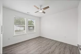 1100 Monte Vista Dr, Lockhart, TX 78644 - Photo 19