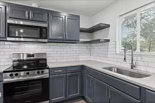 1100 Monte Vista Dr, Lockhart, TX 78644 - Photo 11