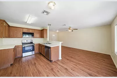 1910 Steeds Crossing, Pflugerville, TX 78660 - Photo 9