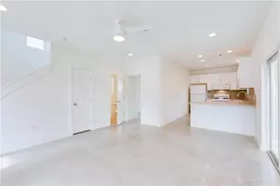 1906 E 17th St, Austin, TX 78702 - Photo 11