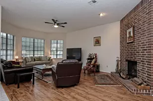 7801 Palacios Dr, Austin, TX 78749 - Photo 5