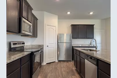 18304 Speculator Lane, Elgin, TX 78621 - Photo 11