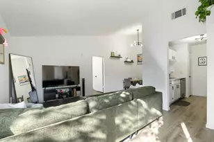 11904 Sunhillow Bend, Austin, TX 78758 - Photo 5