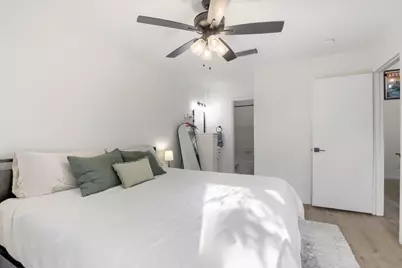 11904 Sunhillow Bend, Austin, TX 78758 - Photo 15