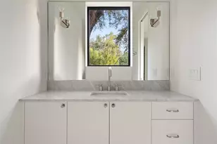 2704 Mountain Laurel Dr, Austin, TX 78703 - Photo 25