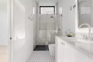 2704 Mountain Laurel Dr, Austin, TX 78703 - Photo 29