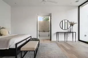 2704 Mountain Laurel Dr, Austin, TX 78703 - Photo 15