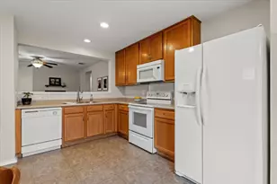 8913 Wiley Way, Austin, TX 78747 - Photo 9