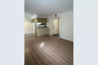 1501 W North Loop Boulevard #106, Austin, TX 78756 - Photo 11