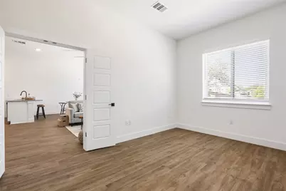 1811 Webberville Road #1209, Austin, TX 78721 - Photo 11