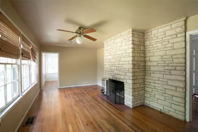 1811 E 39th Street, Austin, TX 78751 - Photo 7