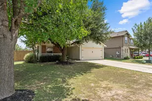 205 Stewart Dr, Hutto, TX 78634 - Photo 21