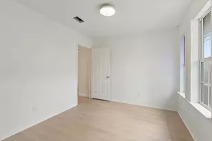 1010 N Bird Creek Dr, Austin, TX 78758 - Photo 3