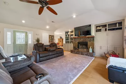 604 Rolling Green Drive, Lakeway, TX 78734 - Photo 7