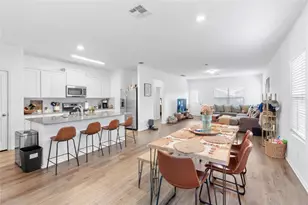 129 Rowdy Yates Wy, Jarrell, TX 76537 - Photo 5