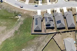 369 Cold Riv Run, Kyle, TX 78640 - Photo 7